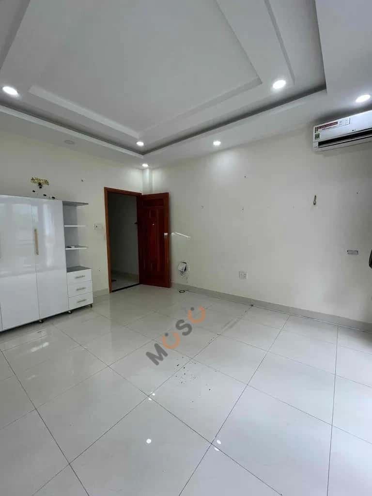 Cho thuê nhà hẻm Quốc lộ 13 Thủ Đức, TP.HCM – 4 phòng ngủ, giá 18 triệu — Hình 3 Cho thuê nhà hẻm Quốc lộ 13 Thủ Đức, TP.HCM – 4 phòng ngủ, giá 18 triệu — Hình 3