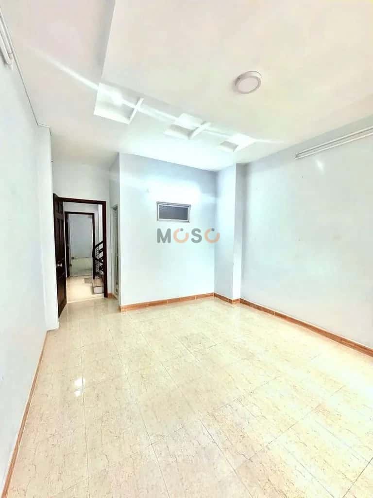Cho thuê nhà hẻm Đường Lê Văn Sỹ Tân Bình, TP.HCM – 4 phòng ngủ, giá 25 triệu — Hình 3 Cho thuê nhà hẻm Đường Lê Văn Sỹ Tân Bình, TP.HCM – 4 phòng ngủ, giá 25 triệu — Hình 3