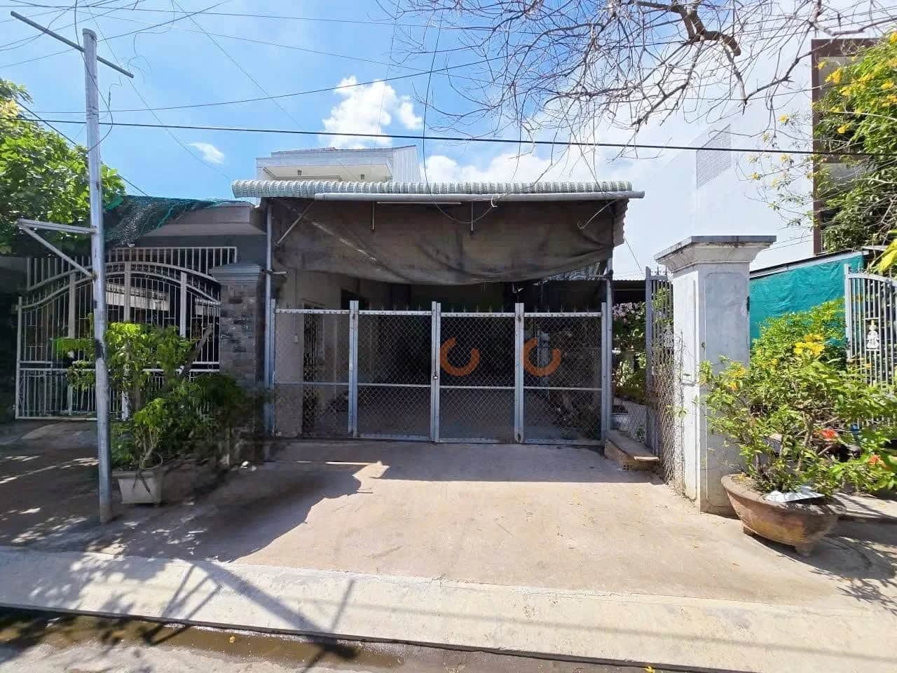 Bán đất đường Đồng Khởi, thôn Trung 1 Huyện Diên Khánh, Khánh Hòa – giá 3.2 tỷ Bán đất đường Đồng Khởi, thôn Trung 1 Huyện Diên Khánh, Khánh Hòa – giá 3.2 tỷ
