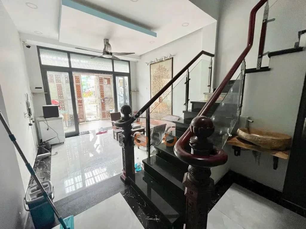 Cho thuê nhà mặt tiền Đường Số Quận 7, Ho Chi Minh – 4 phòng ngủ, giá 20 triệu Cho thuê nhà mặt tiền Đường Số Quận 7, Ho Chi Minh – 4 phòng ngủ, giá 20 triệu