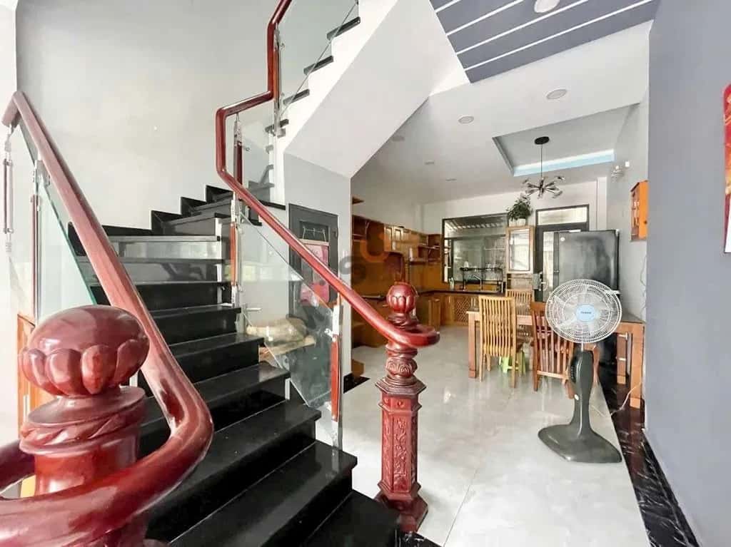 Cho thuê nhà mặt tiền Đường Số Quận 7, Ho Chi Minh – 4 phòng ngủ, giá 20 triệu — Hình 2 Cho thuê nhà mặt tiền Đường Số Quận 7, Ho Chi Minh – 4 phòng ngủ, giá 20 triệu — Hình 2