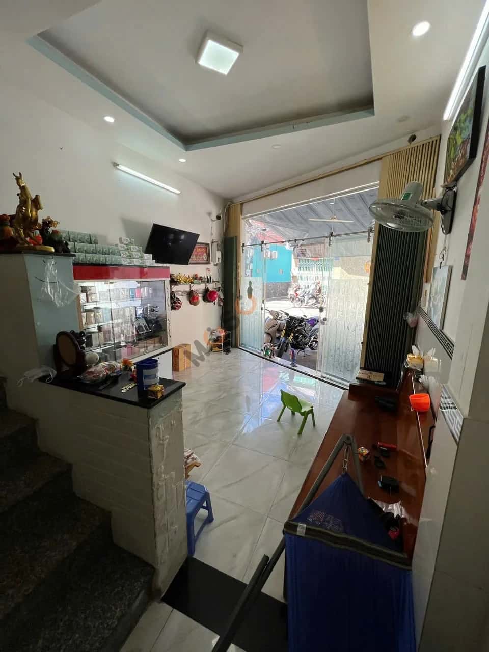 Bán nhà hẻm Lạc Long Quân Quận 11, TP.HCM – 2 phòng ngủ, giá 5.8 tỷ — Hình 3 Bán nhà hẻm Lạc Long Quân Quận 11, TP.HCM – 2 phòng ngủ, giá 5.8 tỷ — Hình 3