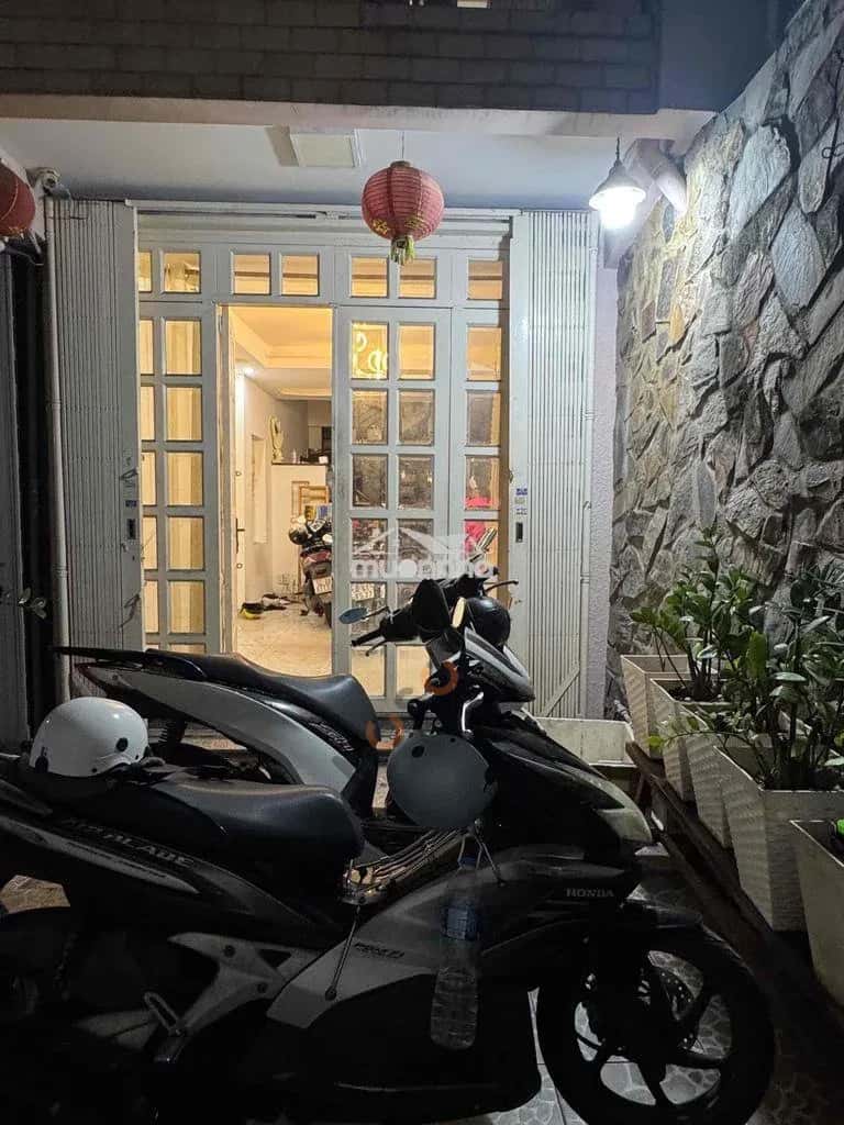Cho thuê nhà hẻm Đường Đỗ Tấn Phong Quận Phú Nhuận, TP.HCM – 4 phòng ngủ, giá 15 triệu — Hình 2 Cho thuê nhà hẻm Đường Đỗ Tấn Phong Quận Phú Nhuận, TP.HCM – 4 phòng ngủ, giá 15 triệu — Hình 2