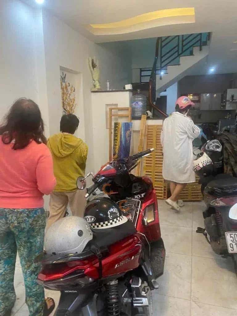 Cho thuê nhà hẻm Đường Đỗ Tấn Phong Quận Phú Nhuận, TP.HCM – 4 phòng ngủ, giá 15 triệu — Hình 3 Cho thuê nhà hẻm Đường Đỗ Tấn Phong Quận Phú Nhuận, TP.HCM – 4 phòng ngủ, giá 15 triệu — Hình 3