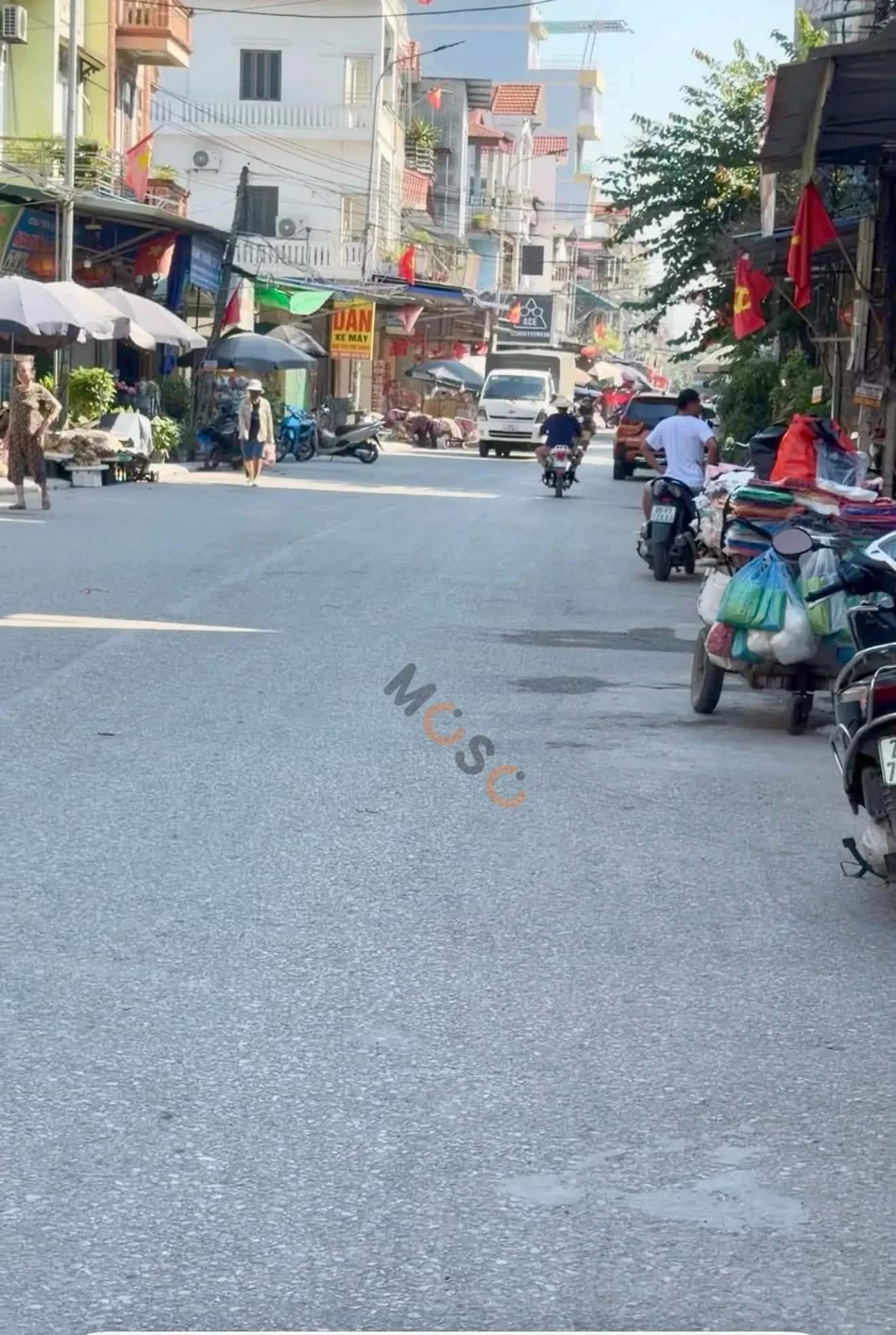 Bán nhà hẻm thôn Ông Tố Huyện Yên Mỹ, Hưng Yên – 2 phòng ngủ, giá 4.2 tỷ — Hình 3 Bán nhà hẻm thôn Ông Tố Huyện Yên Mỹ, Hưng Yên – 2 phòng ngủ, giá 4.2 tỷ — Hình 3