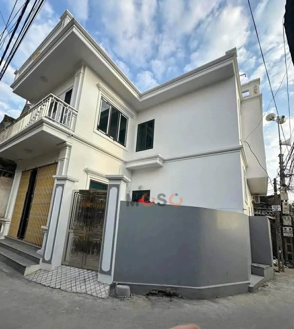 Bán nhà hẻm thôn Ông Tố Huyện Yên Mỹ, Hưng Yên – 2 phòng ngủ, giá 4.2 tỷ Bán nhà hẻm thôn Ông Tố Huyện Yên Mỹ, Hưng Yên – 2 phòng ngủ, giá 4.2 tỷ