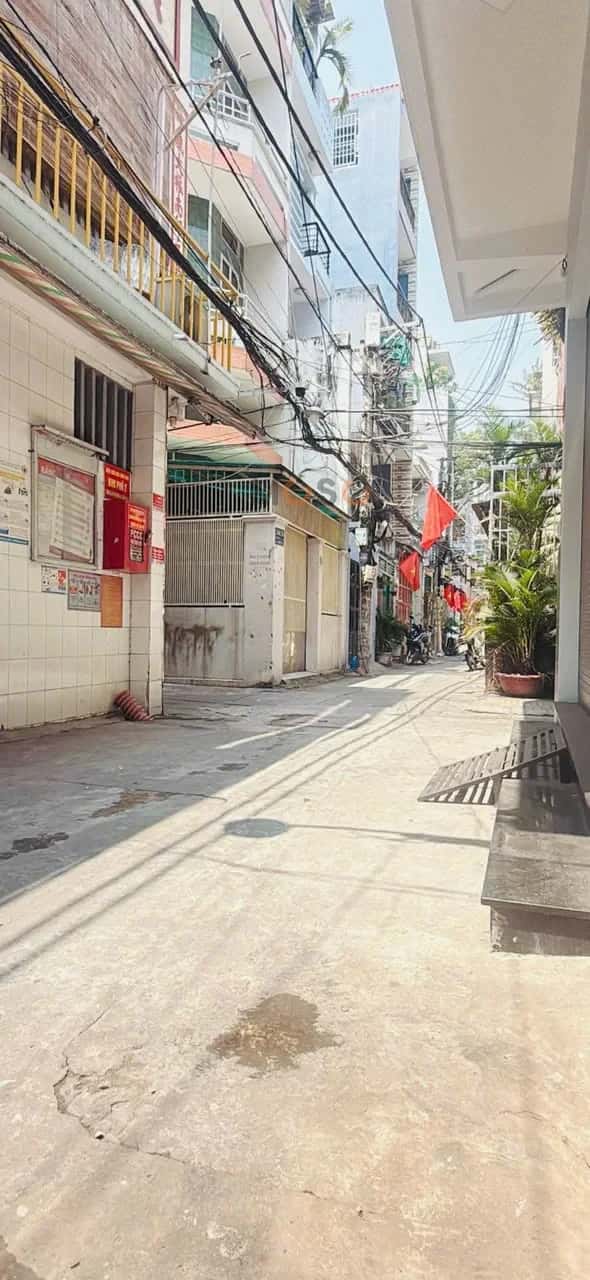 Bán nhà hẻm đường Ngô Quyền Quận 10, TP.HCM – 1 phòng ngủ, giá 6.3 tỷ — Hình 3 Bán nhà hẻm đường Ngô Quyền Quận 10, TP.HCM – 1 phòng ngủ, giá 6.3 tỷ — Hình 3