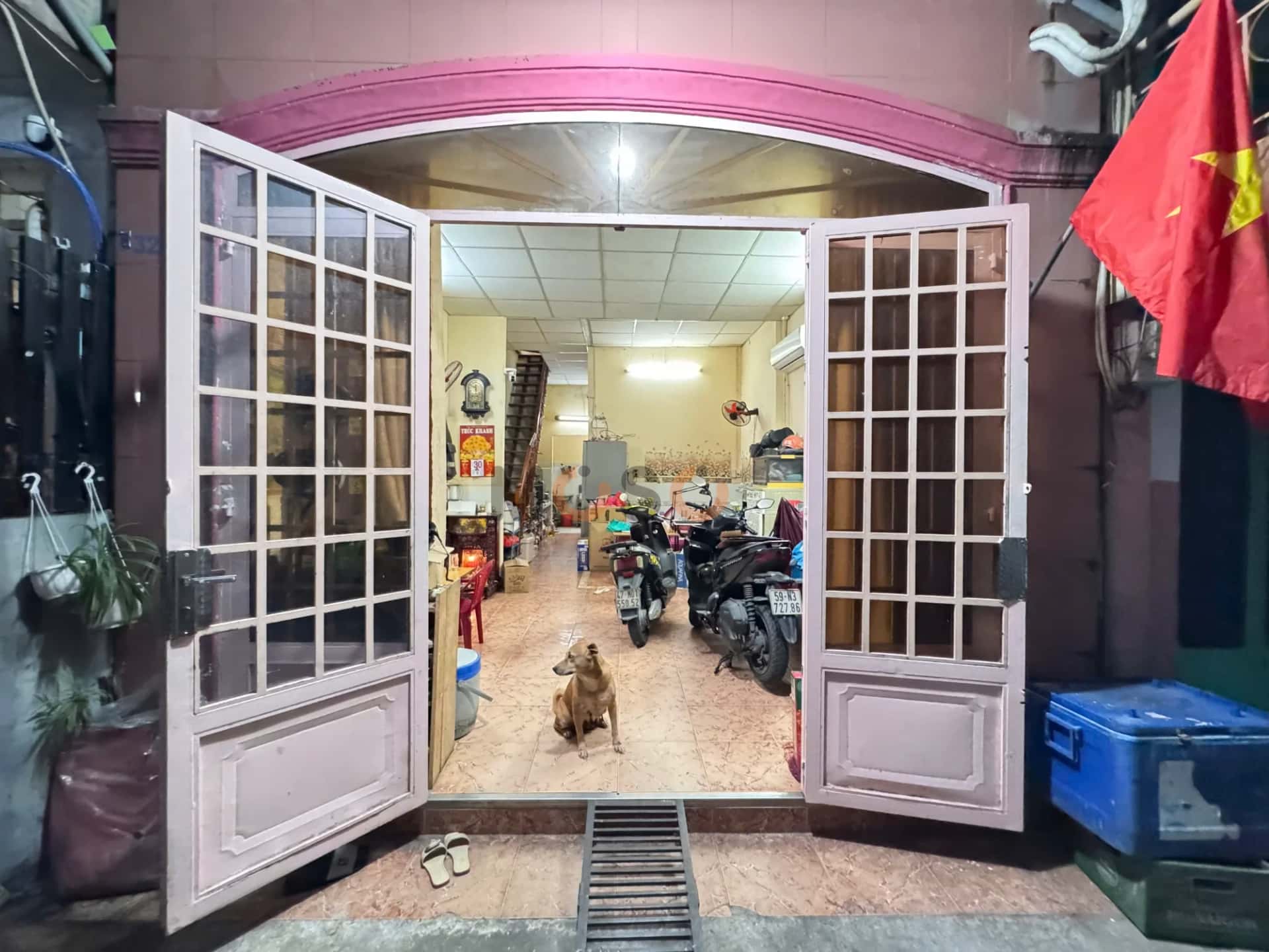 Bán nhà hẻm Đoàn Văn Bơ Quận 4, TP.HCM – 3 phòng ngủ, giá 4.5 tỷ — Hình 2 Bán nhà hẻm Đoàn Văn Bơ Quận 4, TP.HCM – 3 phòng ngủ, giá 4.5 tỷ — Hình 2