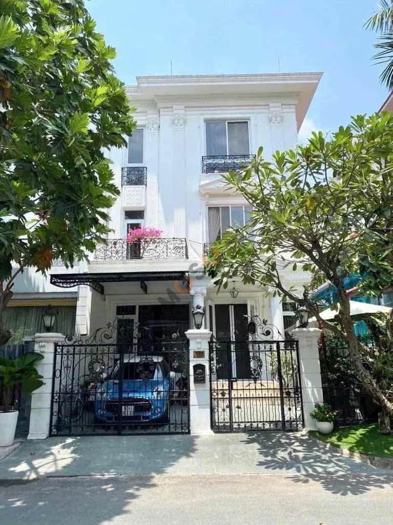 Cho thuê nhà hẻm Quận 7, Ho Chi Minh – 4 phòng ngủ, giá 100 triệu Cho thuê nhà hẻm Quận 7, Ho Chi Minh – 4 phòng ngủ, giá 100 triệu