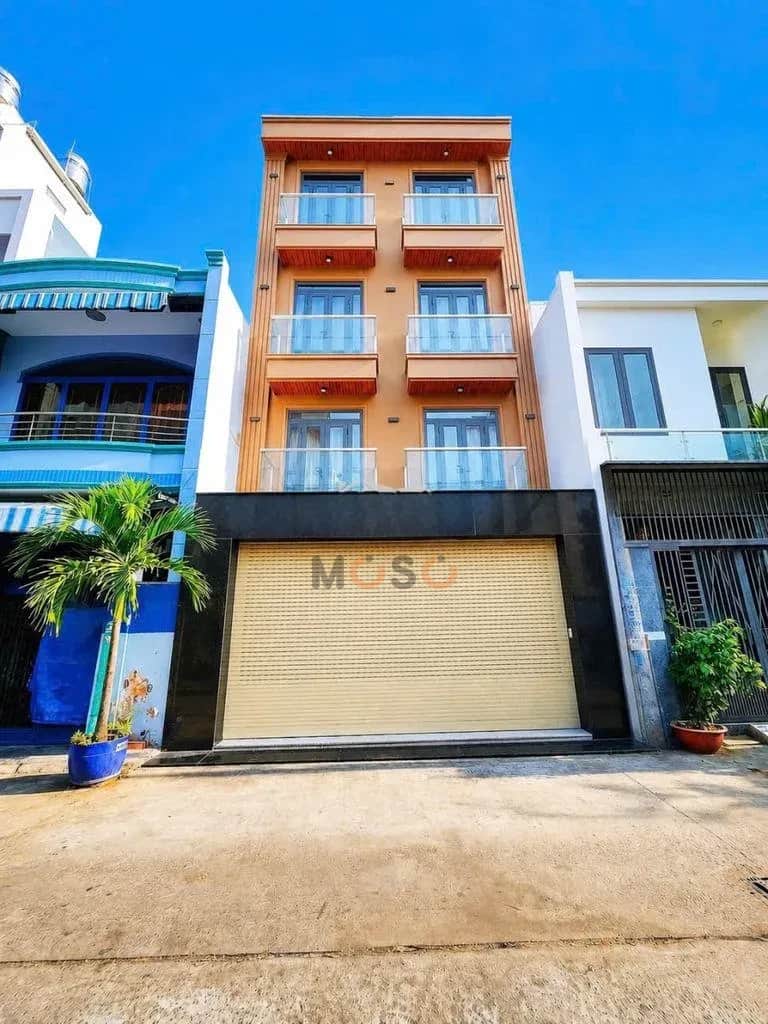 Cho thuê nhà mặt tiền Lạc Long Quân Quận Tân Bình, TP.HCM – 5 phòng ngủ, giá 24 triệu Cho thuê nhà mặt tiền Lạc Long Quân Quận Tân Bình, TP.HCM – 5 phòng ngủ, giá 24 triệu