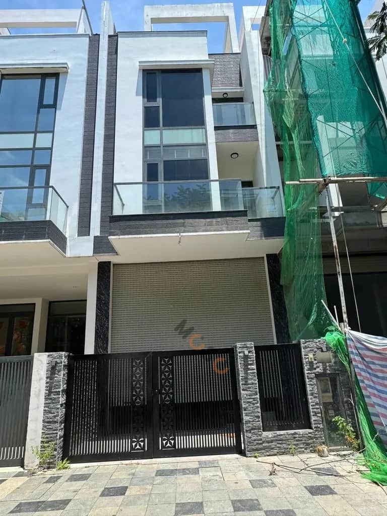 Cho thuê nhà mặt tiền Bát Nàn Quận 2 cũ, TP.HCM – 5 phòng ngủ, giá 48 triệu Cho thuê nhà mặt tiền Bát Nàn Quận 2 cũ, TP.HCM – 5 phòng ngủ, giá 48 triệu
