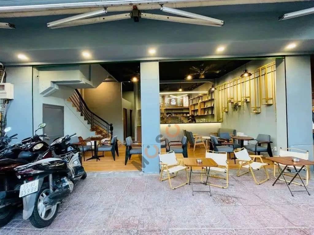 Cho thuê nhà mặt tiền Đường Trường Sa Quận Tân Bình, TP.HCM – 2 phòng ngủ, giá 40 triệu Cho thuê nhà mặt tiền Đường Trường Sa Quận Tân Bình, TP.HCM – 2 phòng ngủ, giá 40 triệu