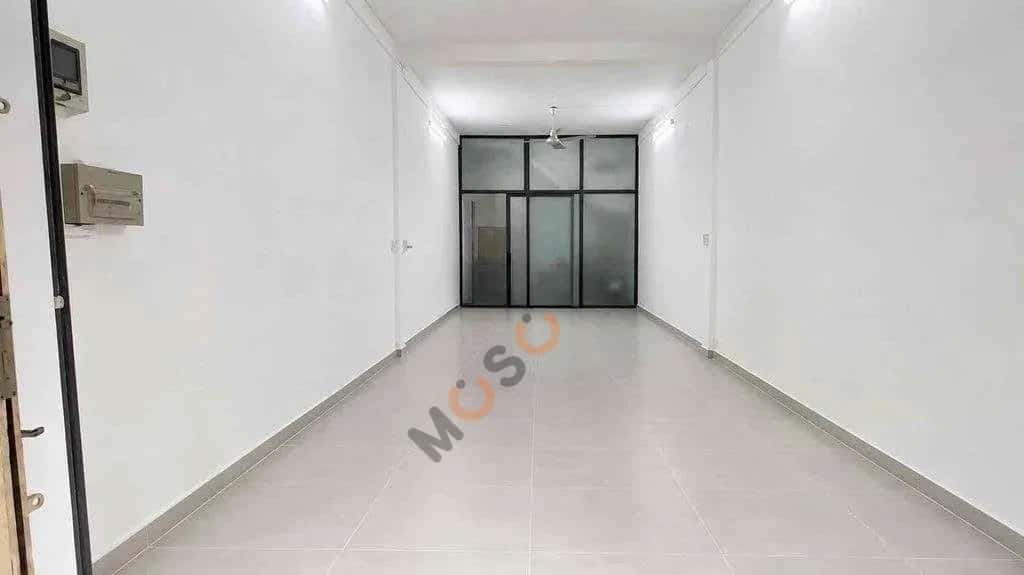 Cho thuê nhà mặt tiền Đường Lê Thị Hồng Gấm Quận 1, TP.HCM – giá 30 triệu — Hình 2 Cho thuê nhà mặt tiền Đường Lê Thị Hồng Gấm Quận 1, TP.HCM – giá 30 triệu — Hình 2