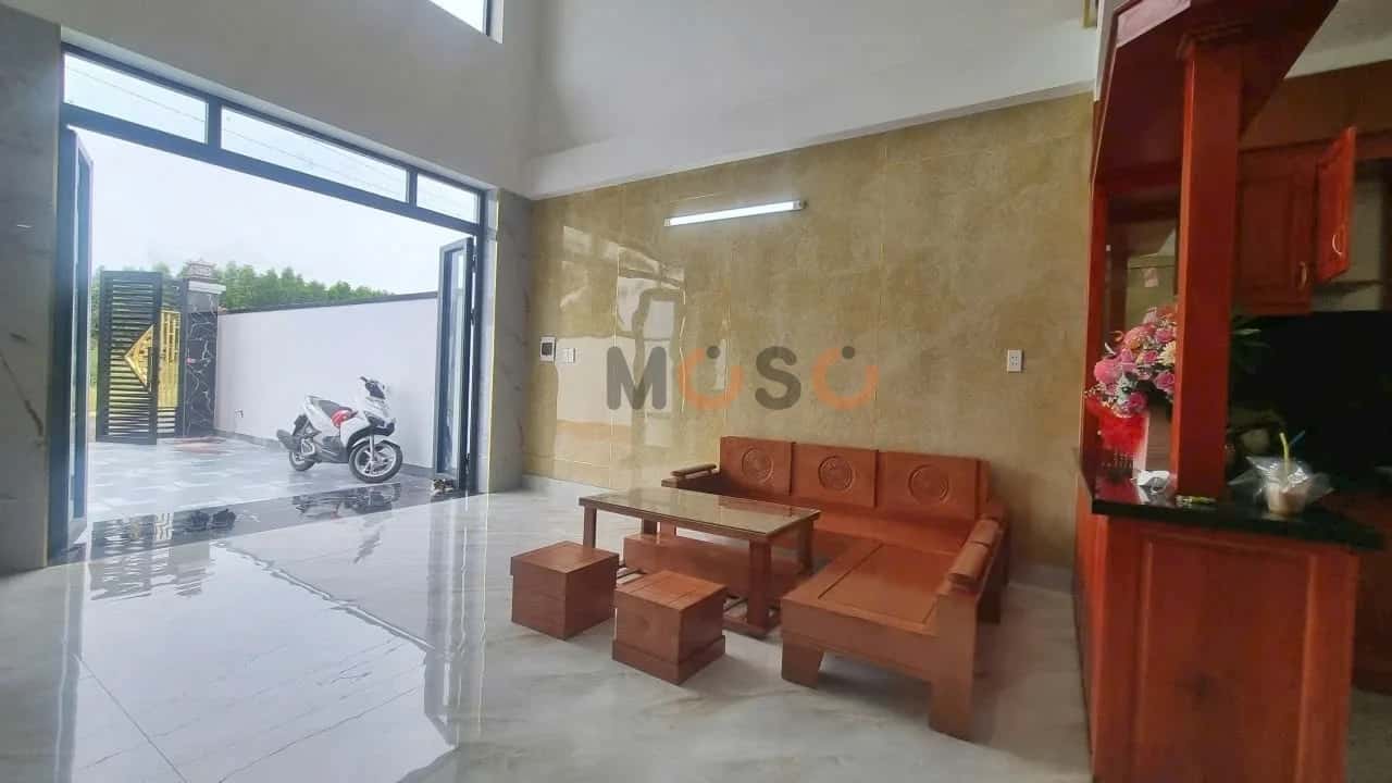 Bán nhà hẻm Phùng Hưng Huyện Trảng Bom, Đồng Nai – 3 phòng ngủ, giá 2.3 tỷ — Hình 2 Bán nhà hẻm Phùng Hưng Huyện Trảng Bom, Đồng Nai – 3 phòng ngủ, giá 2.3 tỷ — Hình 2