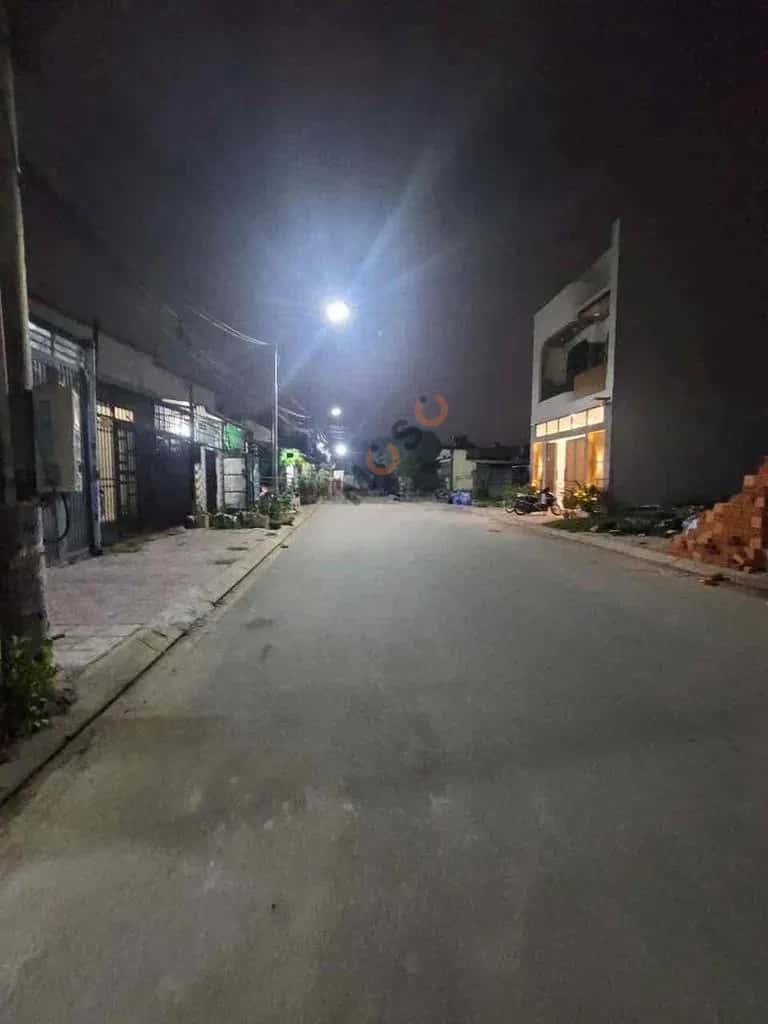 Cho thuê nhà mặt tiền Trần Văn Ơn Dĩ An, TP.HCM – 2 phòng ngủ, giá 7 triệu — Hình 2 Cho thuê nhà mặt tiền Trần Văn Ơn Dĩ An, TP.HCM – 2 phòng ngủ, giá 7 triệu — Hình 2