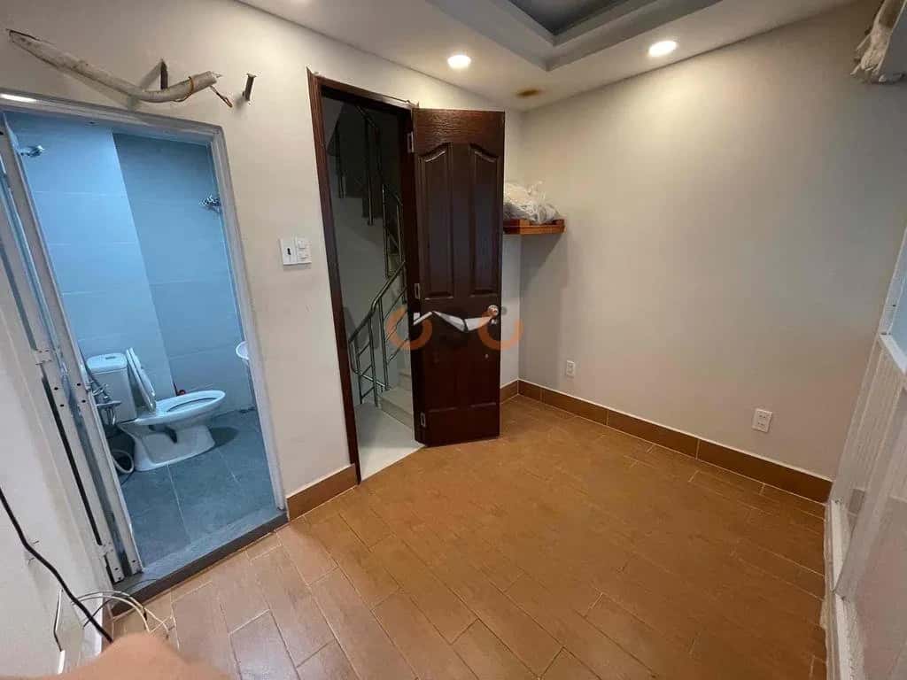 Cho thuê nhà hẻm Đoàn Văn Bơ Quận 4, TP.HCM – 3 phòng ngủ, giá 11.5 triệu — Hình 3 Cho thuê nhà hẻm Đoàn Văn Bơ Quận 4, TP.HCM – 3 phòng ngủ, giá 11.5 triệu — Hình 3