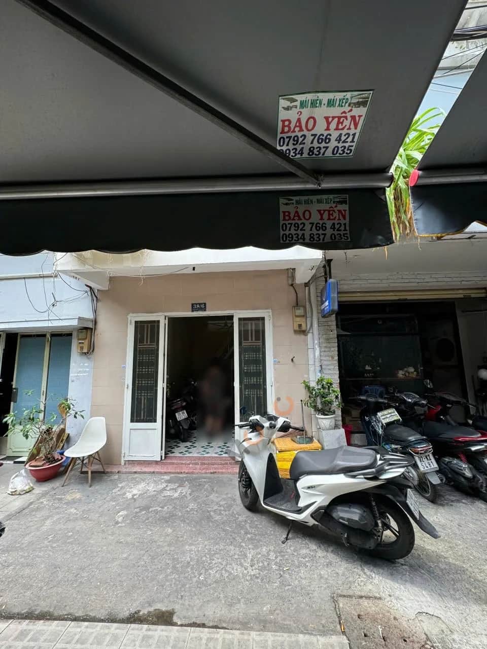 Bán nhà hẻm đường Đồng Đen Quận Tân Bình, TP.HCM – 2 phòng ngủ, giá 6.4 tỷ Bán nhà hẻm đường Đồng Đen Quận Tân Bình, TP.HCM – 2 phòng ngủ, giá 6.4 tỷ