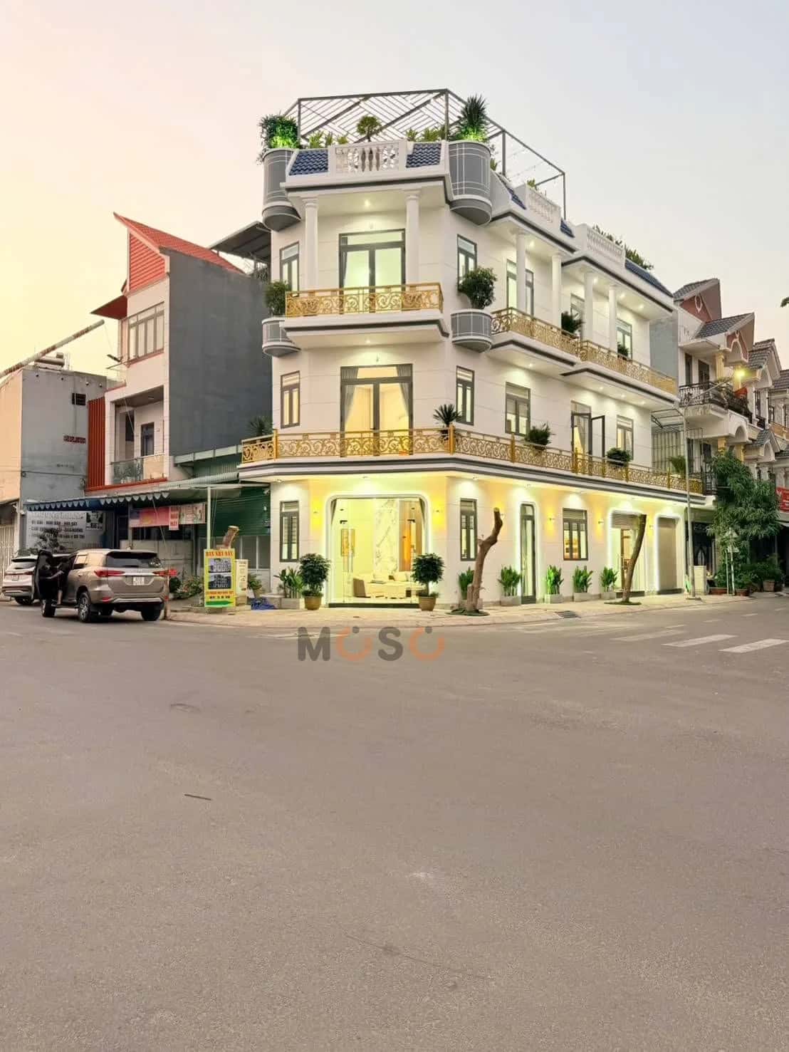 Bán nhà mặt tiền đường N2 Thành phố Thuận An, Bình Dương – 5 phòng ngủ, giá 8.9 tỷ — Hình 2 Bán nhà mặt tiền đường N2 Thành phố Thuận An, Bình Dương – 5 phòng ngủ, giá 8.9 tỷ — Hình 2