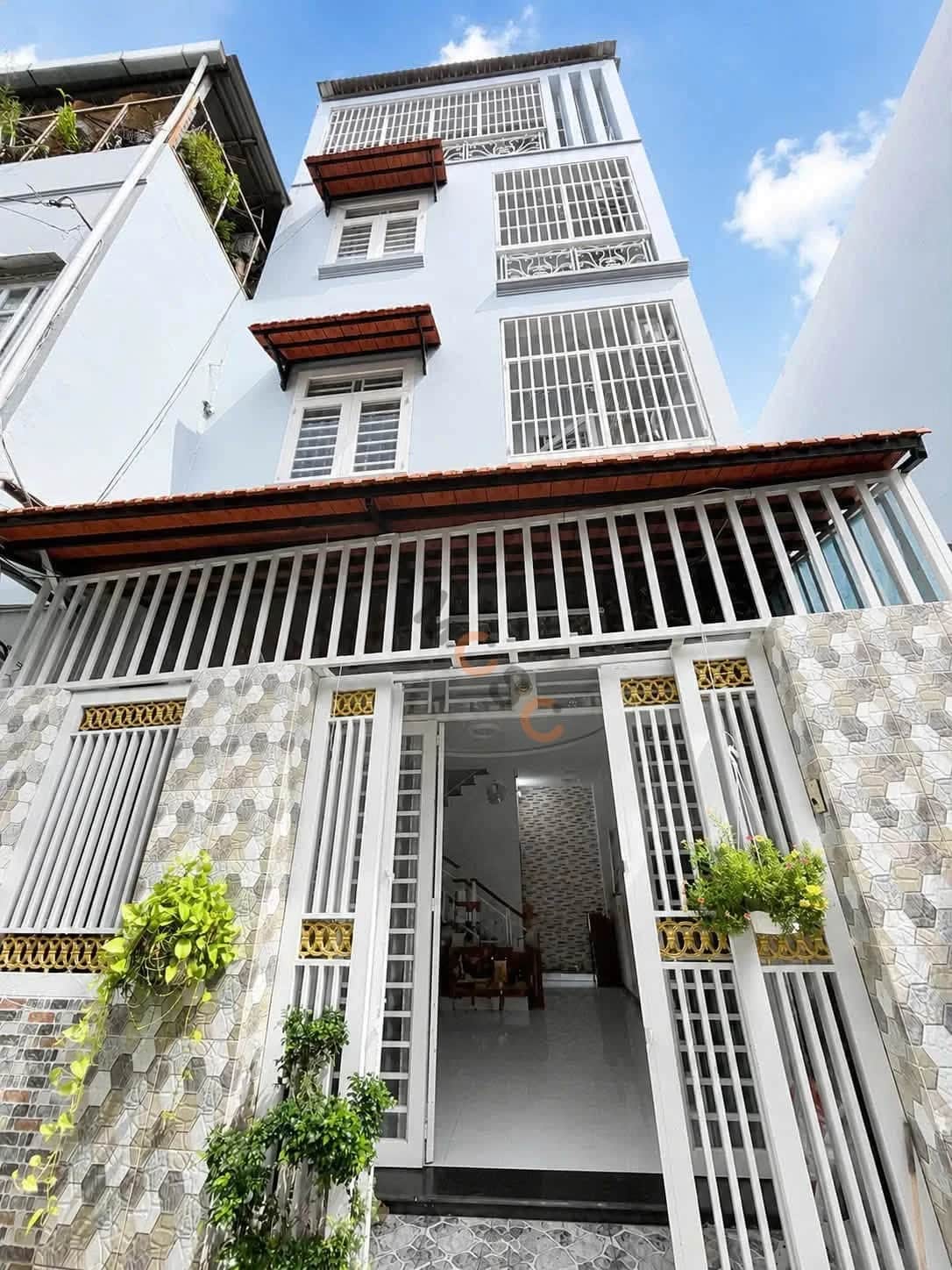 Bán nhà hẻm Cao Lỗ Quận 8, TP.HCM – 2 phòng ngủ, giá 6.2 tỷ Bán nhà hẻm Cao Lỗ Quận 8, TP.HCM – 2 phòng ngủ, giá 6.2 tỷ