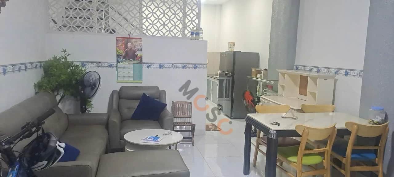 Bán nhà hẻm Lạc Long Quân Quận Tân Bình, TP.HCM – 2 phòng ngủ, giá 4.5 tỷ Bán nhà hẻm Lạc Long Quân Quận Tân Bình, TP.HCM – 2 phòng ngủ, giá 4.5 tỷ
