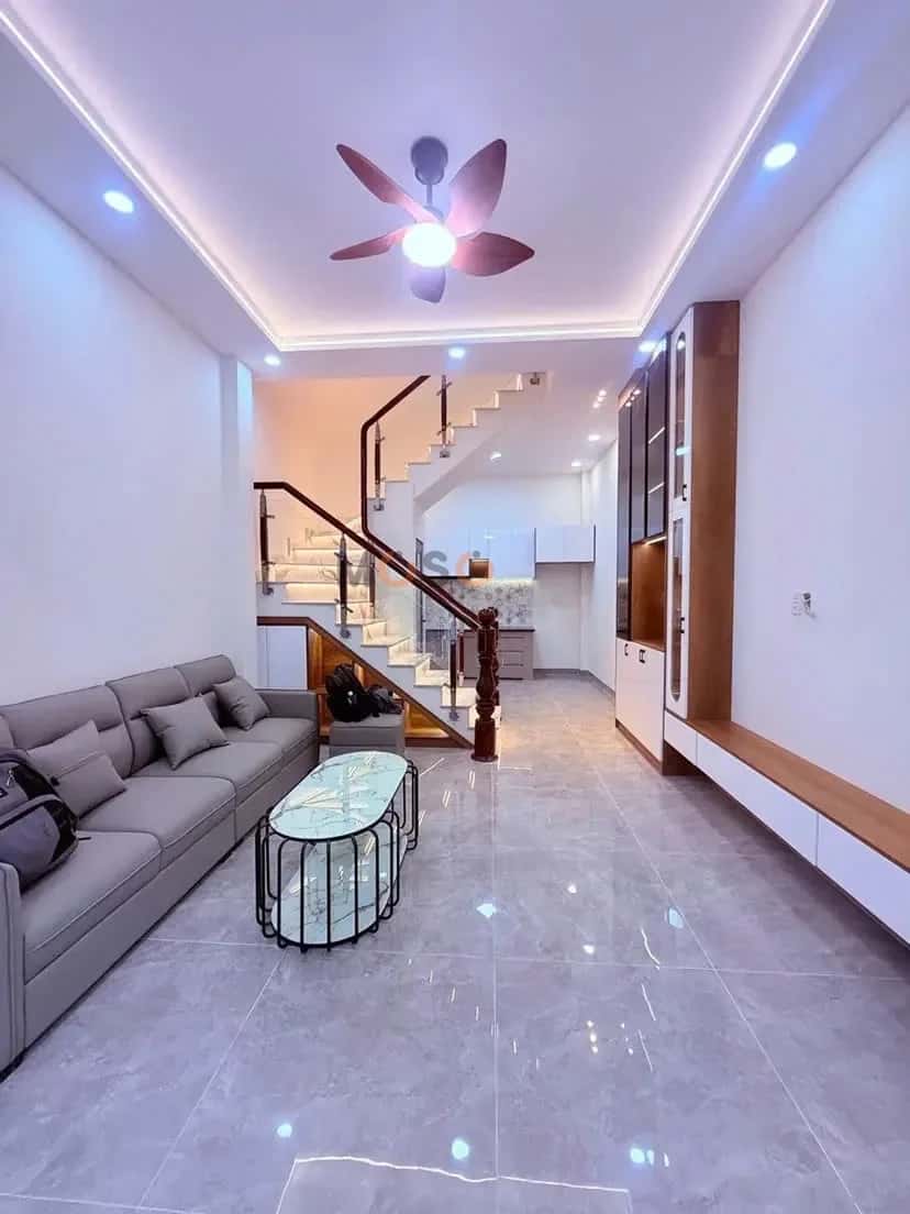 Bán nhà mặt tiền nguyễn hữu tiến Quận Tân Phú, TP.HCM – 3 phòng ngủ, giá 6.5 tỷ — Hình 2 Bán nhà mặt tiền nguyễn hữu tiến Quận Tân Phú, TP.HCM – 3 phòng ngủ, giá 6.5 tỷ — Hình 2