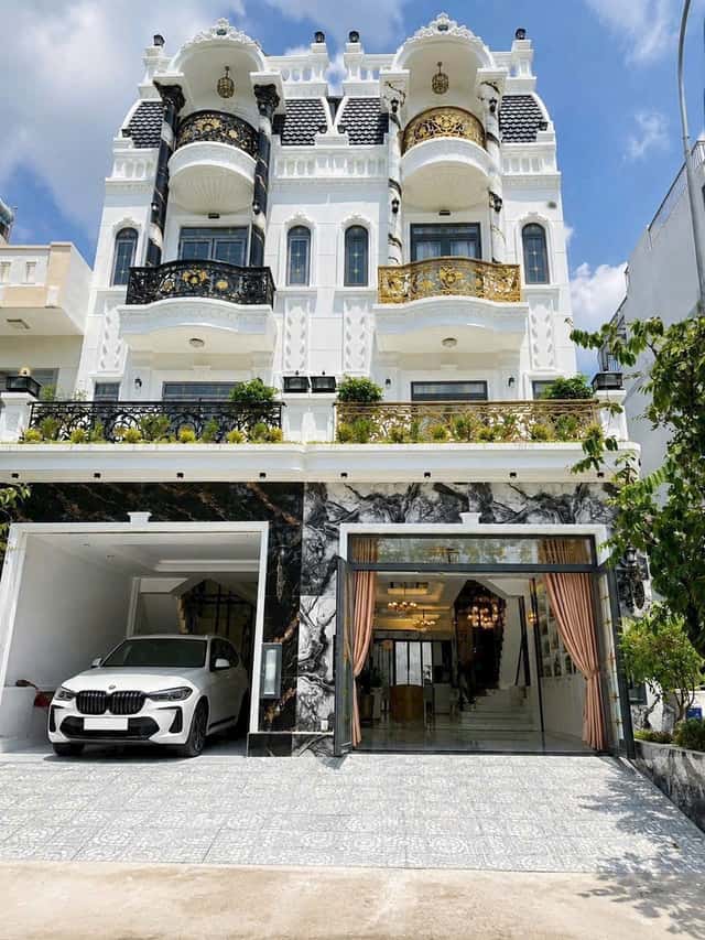 Bán nhà mặt tiền Đường D5 Quận 7, TP.HCM – 6 phòng ngủ, giá 17.9 tỷ Bán nhà mặt tiền Đường D5 Quận 7, TP.HCM – 6 phòng ngủ, giá 17.9 tỷ