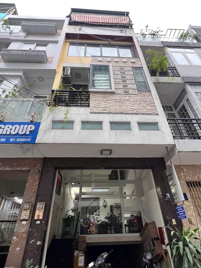 Bán nhà mặt tiền Hoa Trà Quận Phú Nhuận, TP.HCM – 10 phòng ngủ, giá 31 tỷ Bán nhà mặt tiền Hoa Trà Quận Phú Nhuận, TP.HCM – 10 phòng ngủ, giá 31 tỷ
