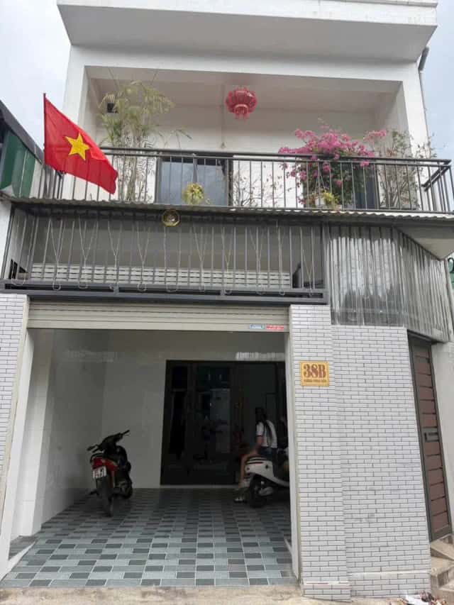 Bán nhà mặt tiền Phan Vân Thành phố Vinh, Nghệ An – 2 phòng ngủ, giá 5.9 tỷ Bán nhà mặt tiền Phan Vân Thành phố Vinh, Nghệ An – 2 phòng ngủ, giá 5.9 tỷ