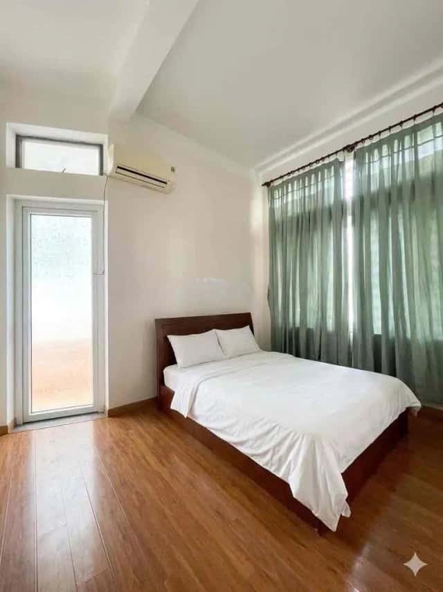 Cho thuê nhà hẻm Đường C18 Quận Tân Bình, TP.HCM – 5 phòng ngủ, giá 35 triệu Cho thuê nhà hẻm Đường C18 Quận Tân Bình, TP.HCM – 5 phòng ngủ, giá 35 triệu