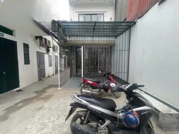 Cho thuê nhà hẻm Đường Giải Phóng Hoàng Mai, Hà Nội – 6 phòng ngủ, giá 12 triệu Cho thuê nhà hẻm Đường Giải Phóng Hoàng Mai, Hà Nội – 6 phòng ngủ, giá 12 triệu