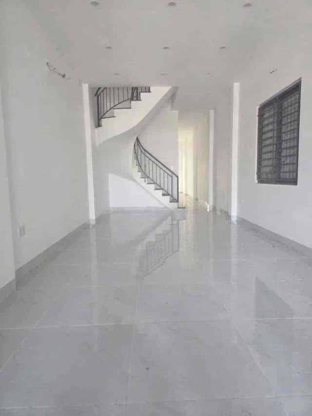 Cho thuê nhà mặt tiền Huỳnh Văn Lũy Thành phố Thủ Dầu Một, TP.HCM – 5 phòng ngủ, giá 18 triệu Cho thuê nhà mặt tiền Huỳnh Văn Lũy Thành phố Thủ Dầu Một, TP.HCM – 5 phòng ngủ, giá 18 triệu