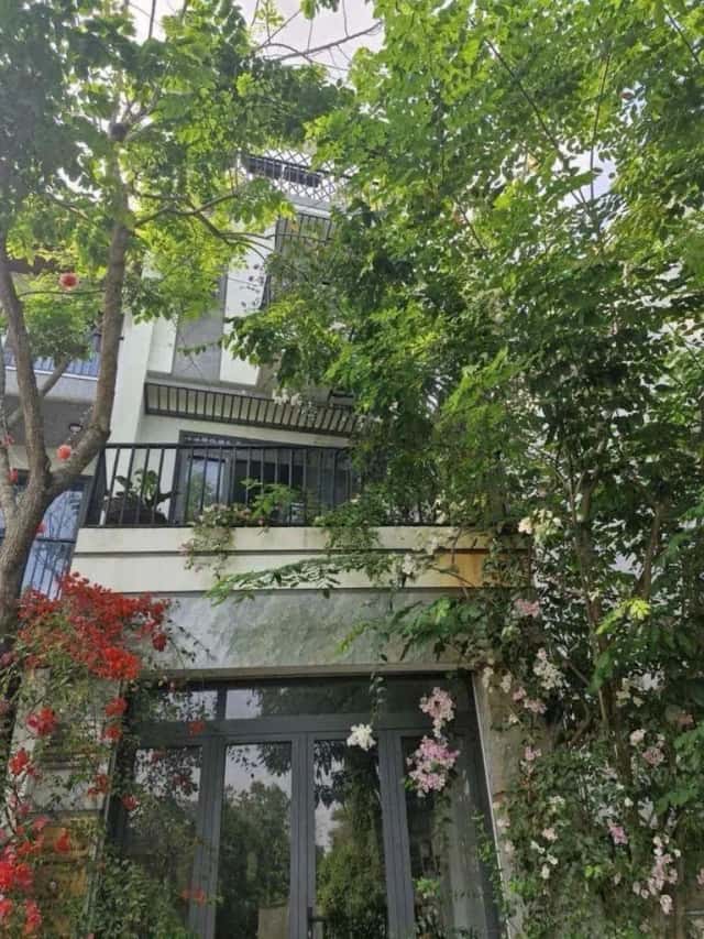Cho thuê nhà hẻm Đường Lò Lu Quận 9 cũ, TP.HCM – 4 phòng ngủ, giá 12 triệu Cho thuê nhà hẻm Đường Lò Lu Quận 9 cũ, TP.HCM – 4 phòng ngủ, giá 12 triệu