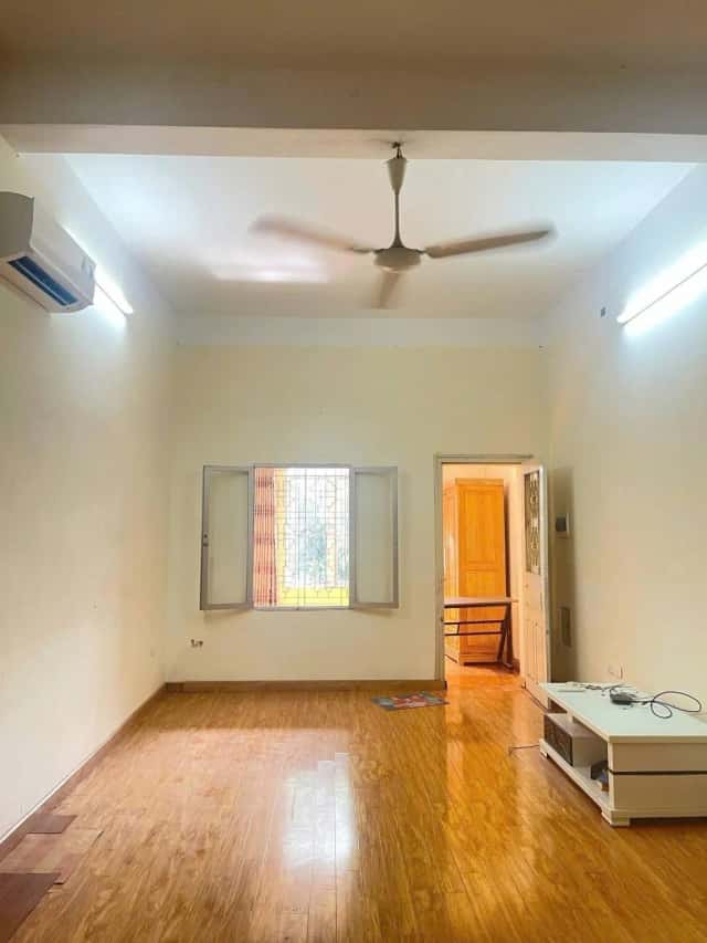Cho thuê nhà mặt tiền Quận Thanh Xuân, Hà Nội – 2 phòng ngủ, giá 15 triệu Cho thuê nhà mặt tiền Quận Thanh Xuân, Hà Nội – 2 phòng ngủ, giá 15 triệu