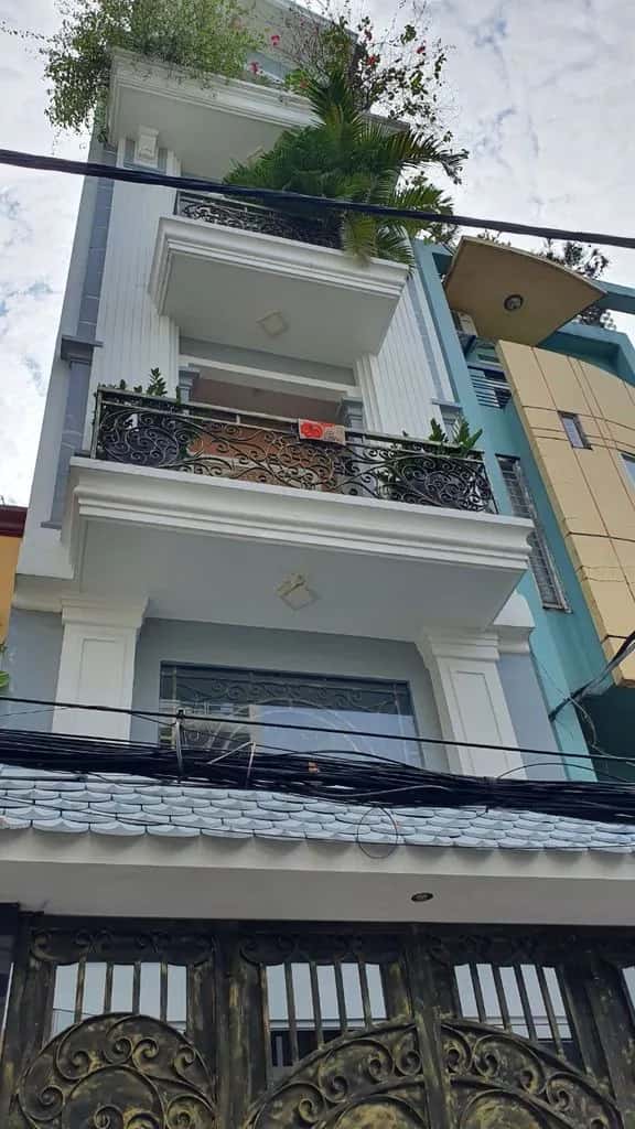 Cho thuê nhà mặt tiền Hoa Lan Phú Nhuận, TP.HCM – 6 phòng ngủ, giá 28 triệu Cho thuê nhà mặt tiền Hoa Lan Phú Nhuận, TP.HCM – 6 phòng ngủ, giá 28 triệu