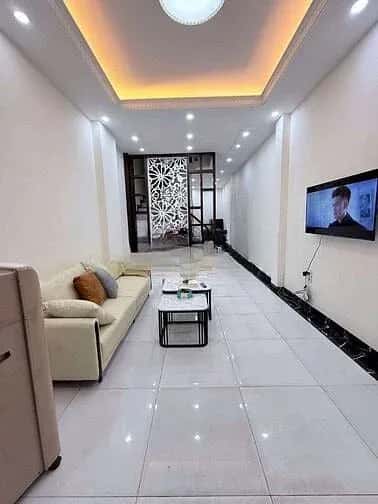 Cho thuê nhà hẻm Long Biên, Hà Nội – 4 phòng ngủ, giá 12 triệu Cho thuê nhà hẻm Long Biên, Hà Nội – 4 phòng ngủ, giá 12 triệu