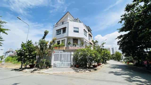 Bán nhà mặt tiền Bát Nàn Thành phố Thủ Đức, TP.HCM – giá 45 tỷ Bán nhà mặt tiền Bát Nàn Thành phố Thủ Đức, TP.HCM – giá 45 tỷ