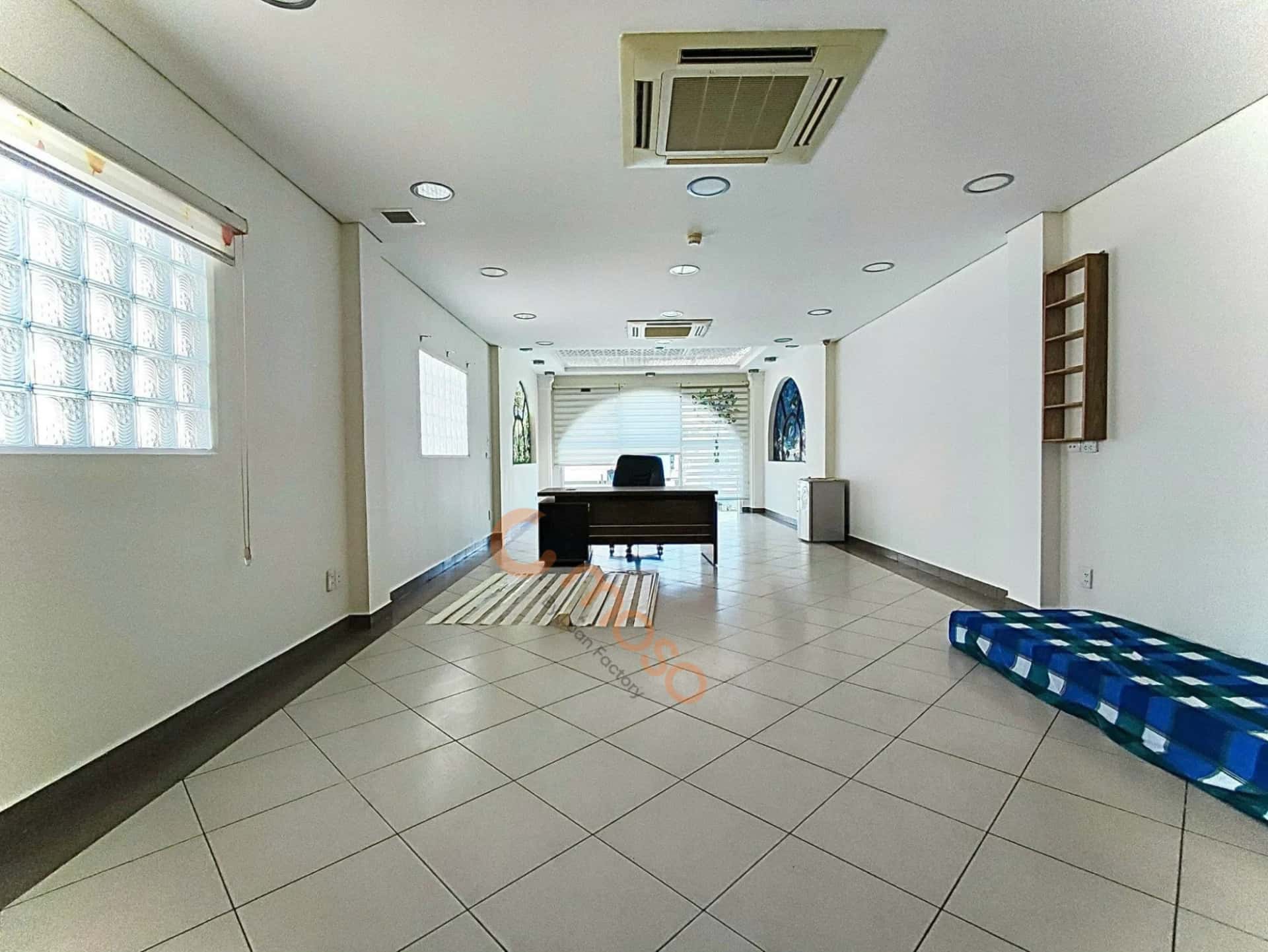 Bán nhà hẻm 40/38 Đường Calmette Quận 1, TP.HCM – 5 phòng ngủ, giá 28.3 tỷ — Hình 2 Bán nhà hẻm 40/38 Đường Calmette Quận 1, TP.HCM – 5 phòng ngủ, giá 28.3 tỷ — Hình 2