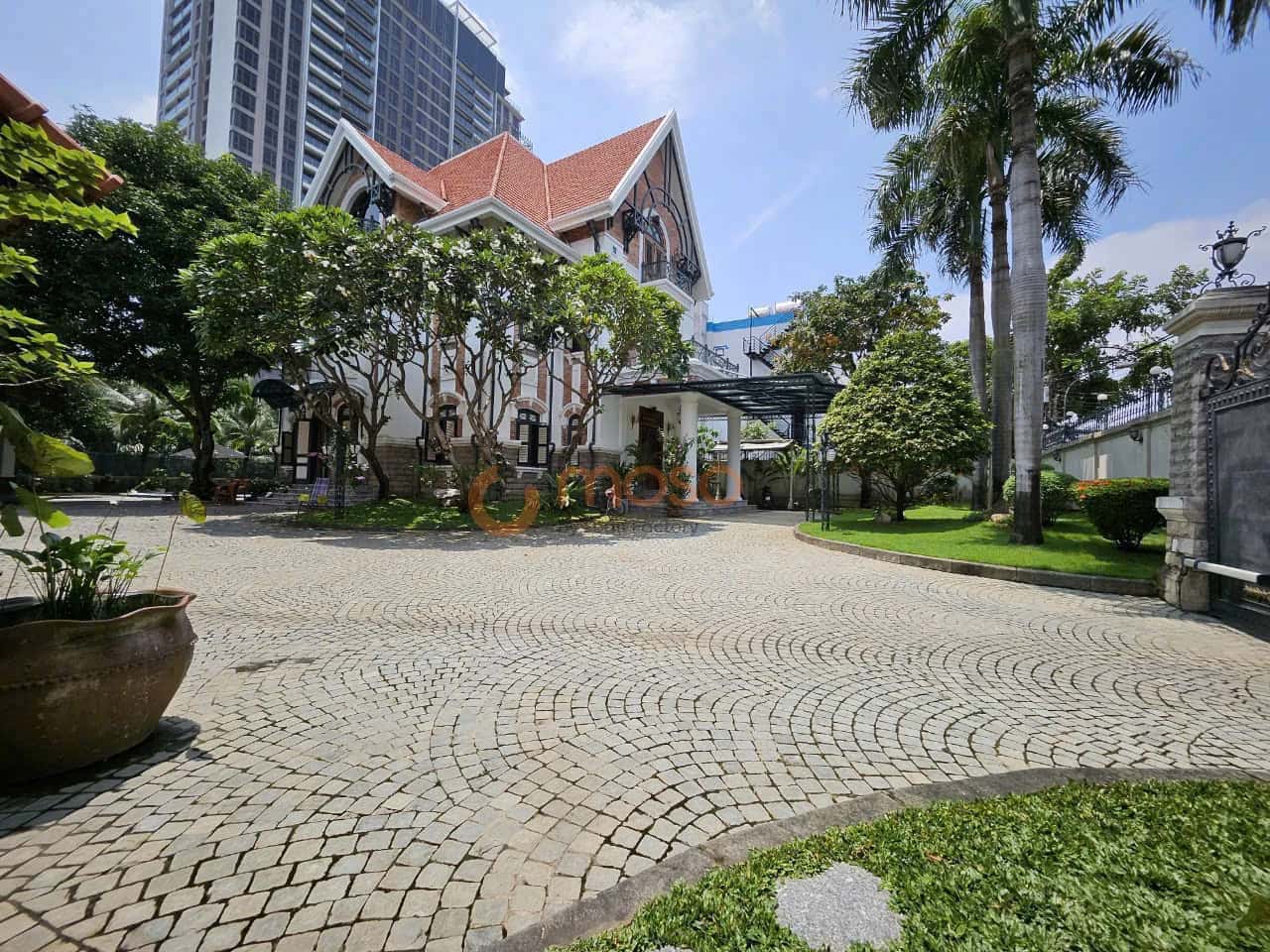 Bán nhà mặt tiền Nguyễn Văn Hưởng Thành phố Thủ Đức, Hồ Chí Minh – 5 phòng ngủ, giá 115 tỷ