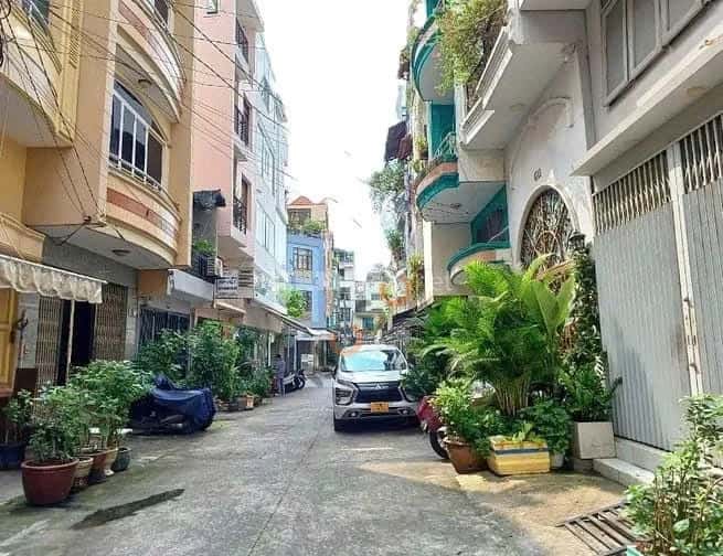 Bán nhà mặt tiền F12, đường Số 30 Quận 4, TP.HCM – 5 phòng ngủ, giá 10.5 tỷ — Hình 2