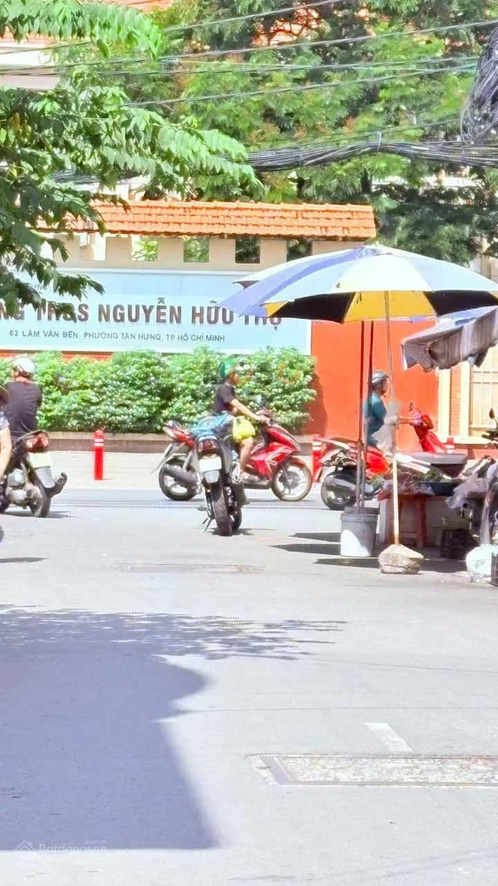 Cho thuê nhà hẻm Đường 13, Cư Xá Ngân Hàng Quận 7, TP.HCM – 3 phòng ngủ, giá 20 triệu — Hình 3 Cho thuê nhà hẻm Đường 13, Cư Xá Ngân Hàng Quận 7, TP.HCM – 3 phòng ngủ, giá 20 triệu — Hình 3
