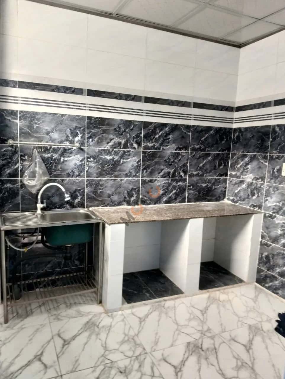 Cho thuê nhà hẻm đường 42 Thành phố Thủ Đức, TP.HCM – 2 phòng ngủ, giá 8 triệu