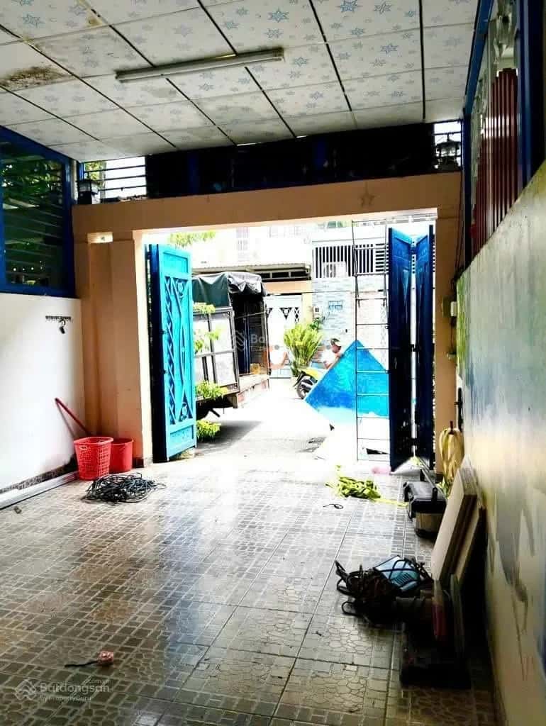 Bán nhà mặt tiền đường số 10 Quận 7, TP.HCM – 2 phòng ngủ, giá 31.5 tỷ — Hình 2 Bán nhà mặt tiền đường số 10 Quận 7, TP.HCM – 2 phòng ngủ, giá 31.5 tỷ — Hình 2