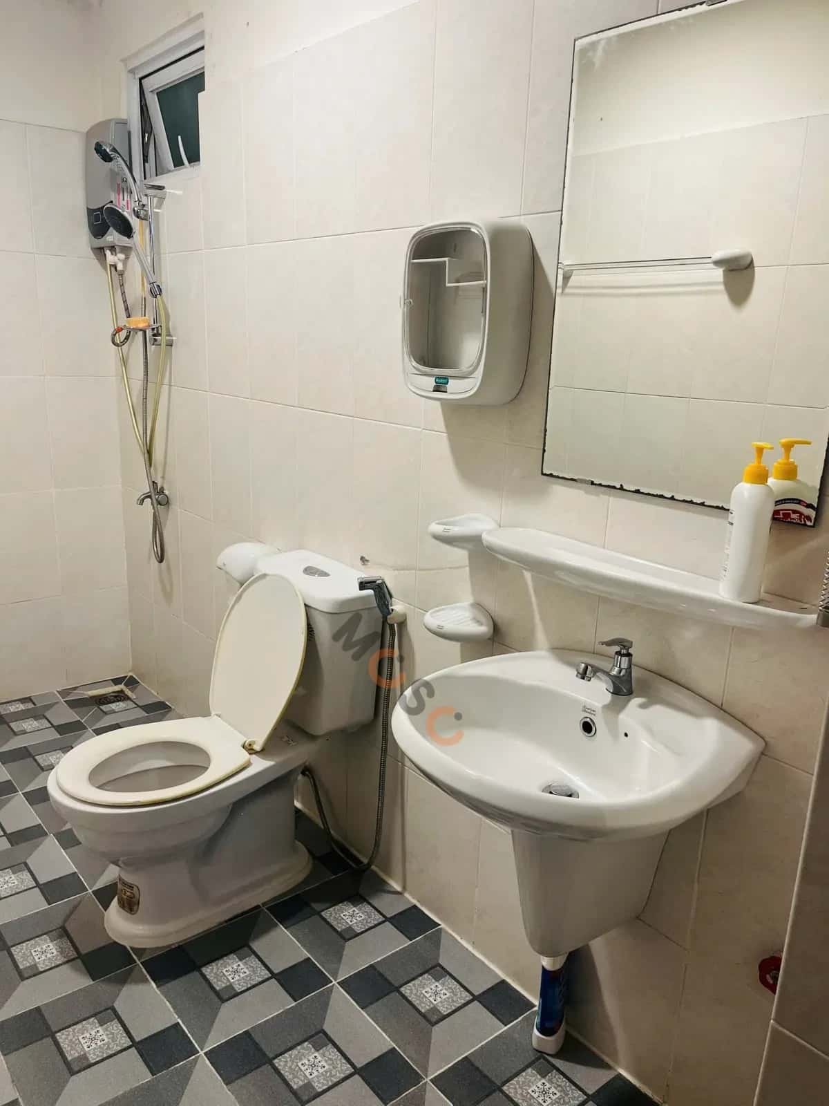 Cho thuê BĐS khác Đường C Quận 2, TP.HCM – 2 phòng ngủ, giá 5 triệu — Hình 2