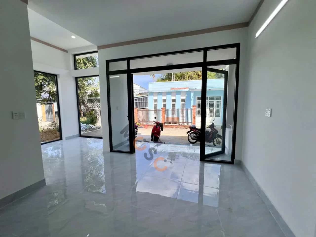 Bán nhà hẻm Đường Nguyễn Đức Thuận Thành phố Thủ Dầu Một, Bình Dương – 2 phòng ngủ, giá 2.8 tỷ — Hình 2 Bán nhà hẻm Đường Nguyễn Đức Thuận Thành phố Thủ Dầu Một, Bình Dương – 2 phòng ngủ, giá 2.8 tỷ — Hình 2