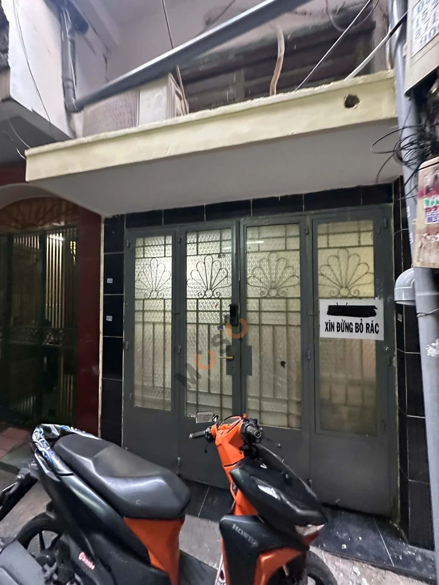 Bán nhà hẻm 120/31 Trần Hưng Đạo Quận 1, TP.HCM – 7 phòng ngủ, giá 4.3 tỷ Bán nhà hẻm 120/31 Trần Hưng Đạo Quận 1, TP.HCM – 7 phòng ngủ, giá 4.3 tỷ