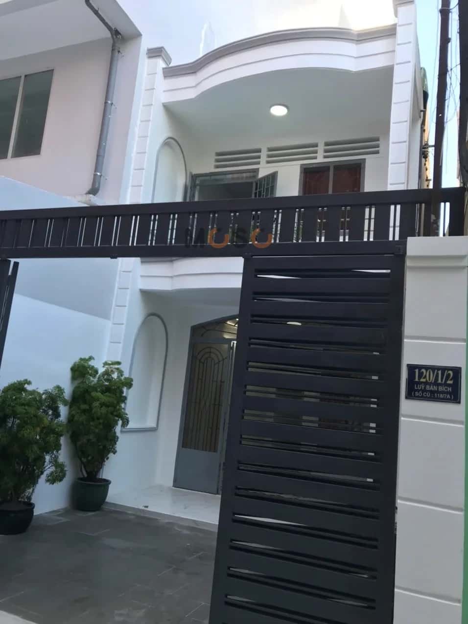 Bán nhà hẻm 120/1/2 Đường Lũy Bán Bích Quận Tân Phú, TP.HCM – 2 phòng ngủ, giá 9 tỷ