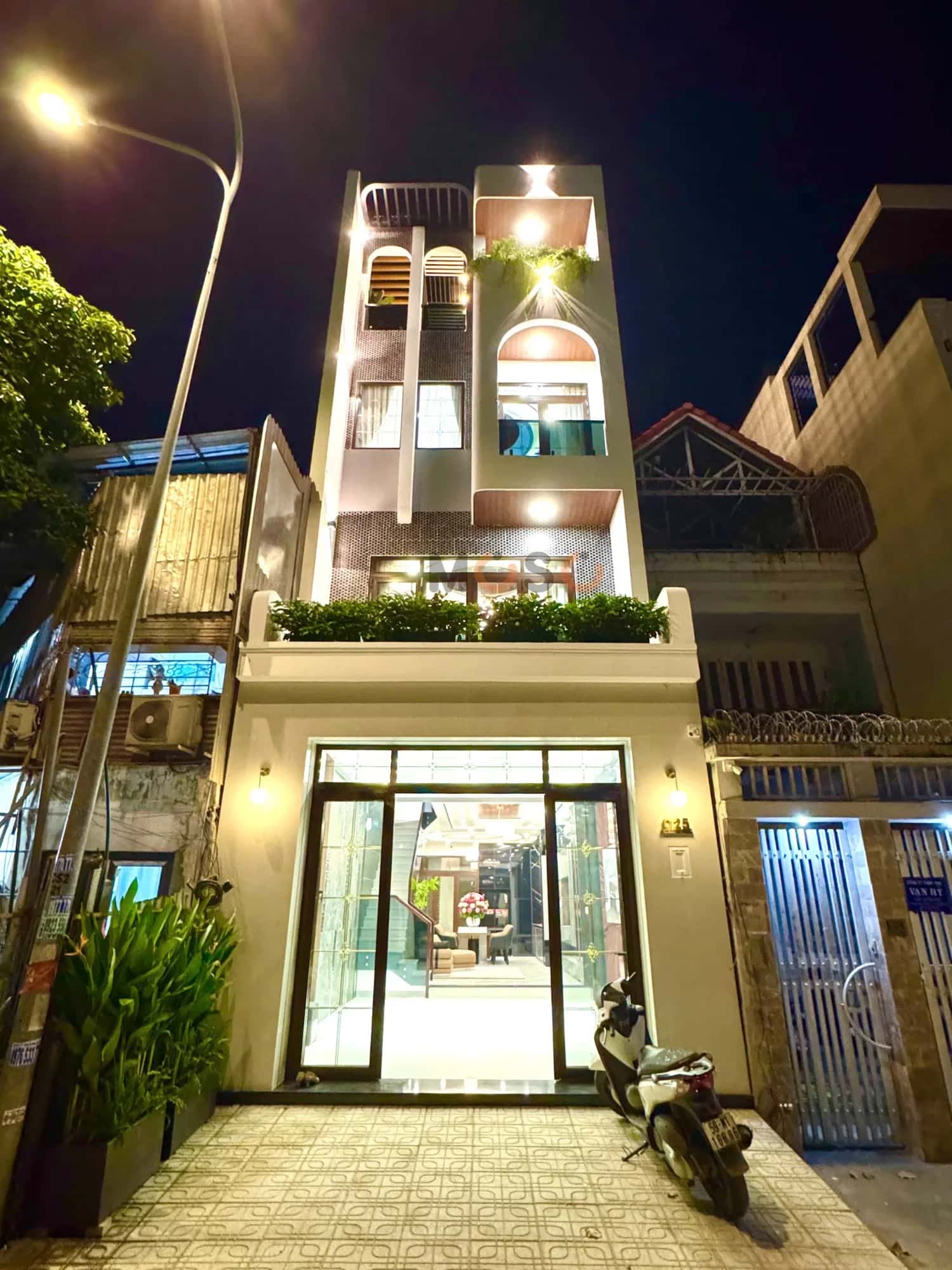 Bán nhà mặt tiền C25 Đường D11 Quận 7, TP.HCM – 4 phòng ngủ, giá 16.8 tỷ