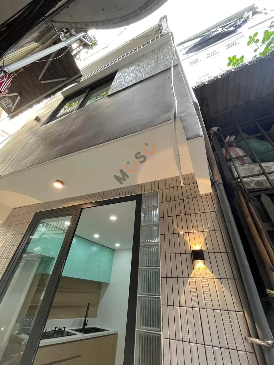 Bán nhà hẻm 137/26 Bến Vân Đồn Quận 4, TP.HCM – 2 phòng ngủ, giá 2.9 tỷ Bán nhà hẻm 137/26 Bến Vân Đồn Quận 4, TP.HCM – 2 phòng ngủ, giá 2.9 tỷ