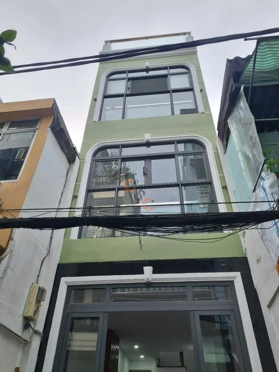 Bán nhà hẻm Võ Văn Kiệt  Quận 1, TP.HCM – 2 phòng ngủ, giá 9 tỷ