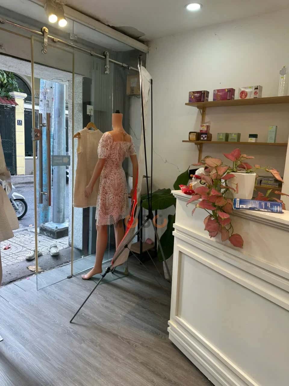 Cho thuê nhà mặt tiền Nguyễn Hiền Quận 3, TP.HCM – giá 12 triệu — Hình 3 Cho thuê nhà mặt tiền Nguyễn Hiền Quận 3, TP.HCM – giá 12 triệu — Hình 3